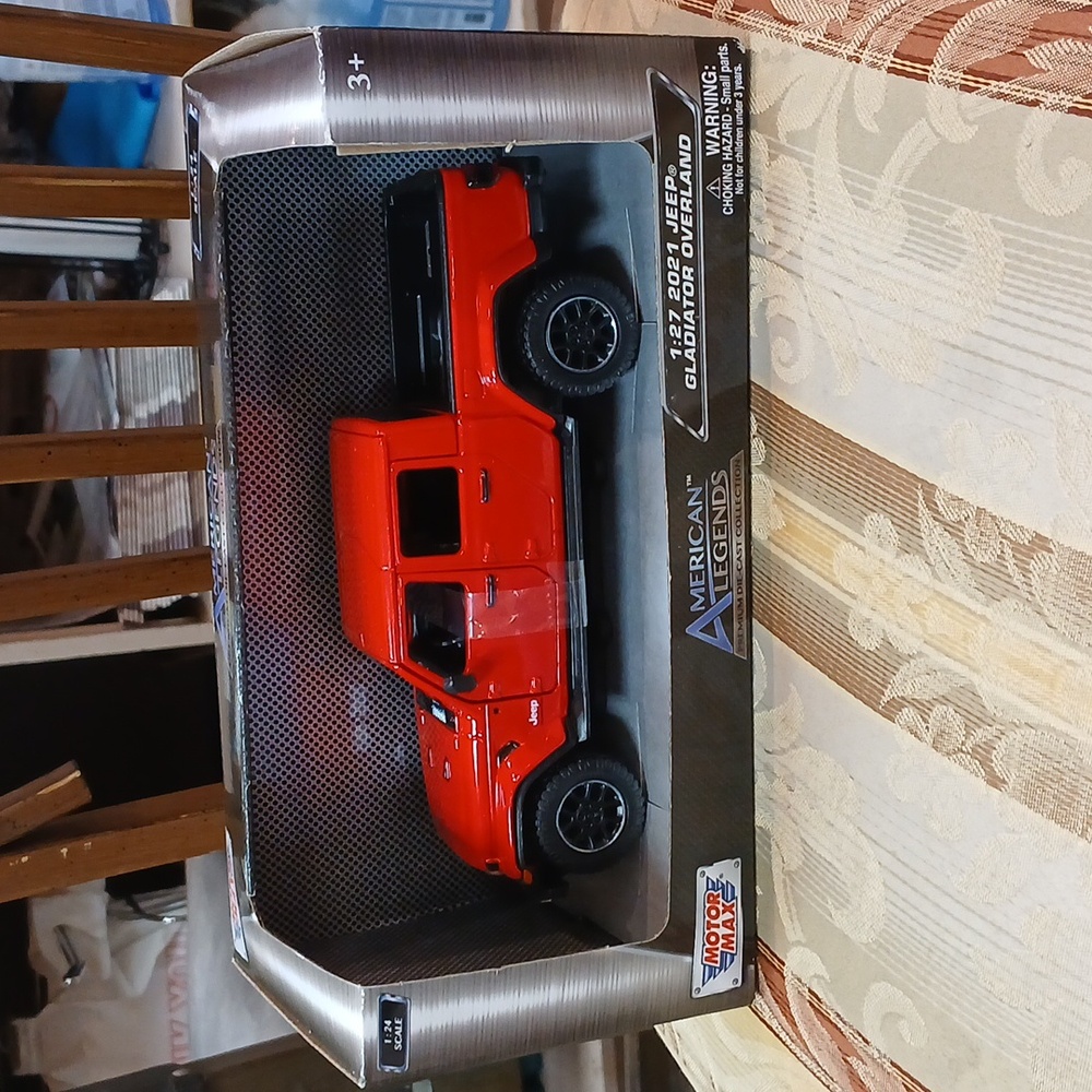 2021 Jeep Gladiator Overland (Closed Top) NEW IN BOX